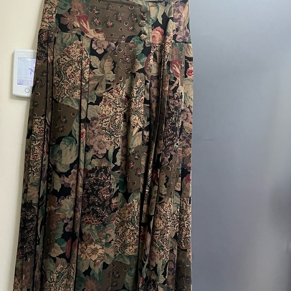 Paul Costello Made in Ireland ,set of top and skirt size 10, pure light wool. - Picture 9 of 14